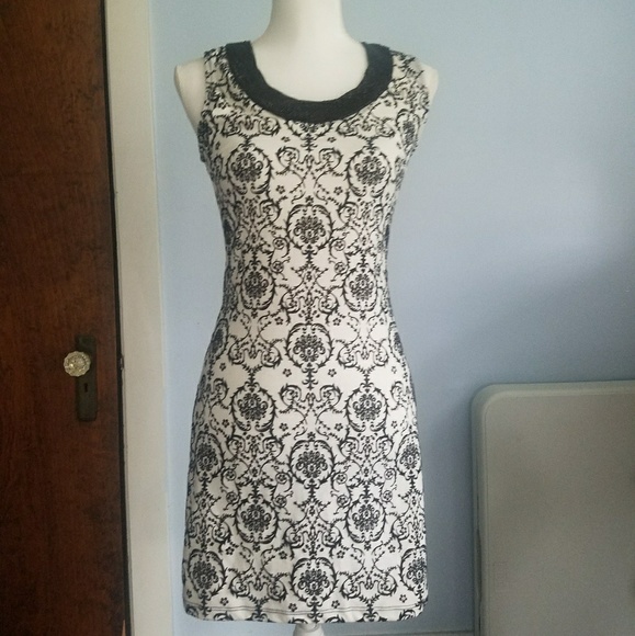 Minimi Dresses & Skirts - Black Damask and White Dress
